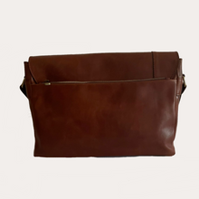Load image into Gallery viewer, Men&#39;s Brown Leather Messenger Bag
