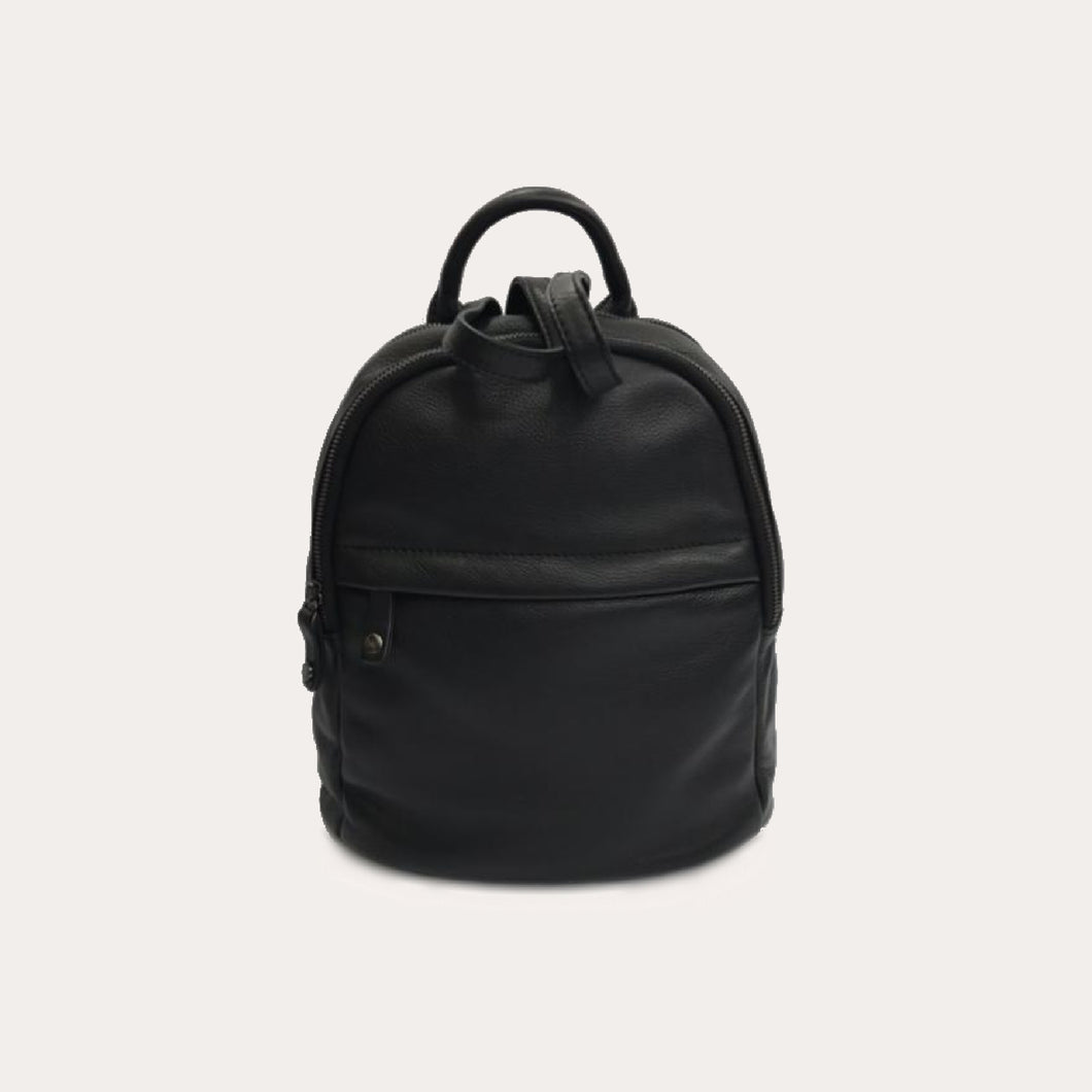 Gianni Conti Black Leather Backpack