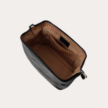 Load image into Gallery viewer, Tuscany Leather Black Leather Washbag
