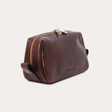 Load image into Gallery viewer, Tuscany Leather Brown Leather Washbag
