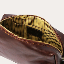 Load image into Gallery viewer, Tuscany Leather Brown Leather Washbag
